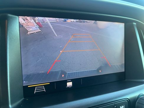 Used 2022 Chevrolet Colorado LT w/ LT Convenience Package image 29