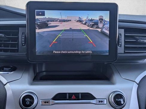 Certified 2022 Ford Explorer XLT image 13