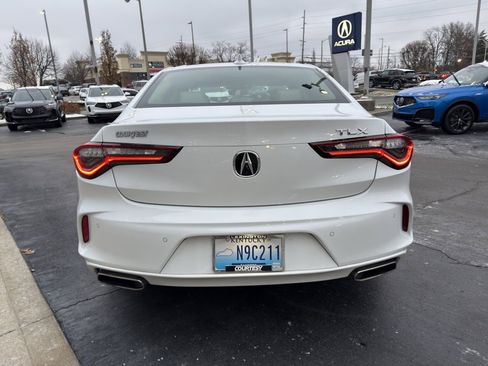 Certified 2025 Acura TLX w/ Technology Package image 4