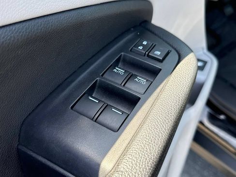 Used 2018 Honda Pilot LX image 17