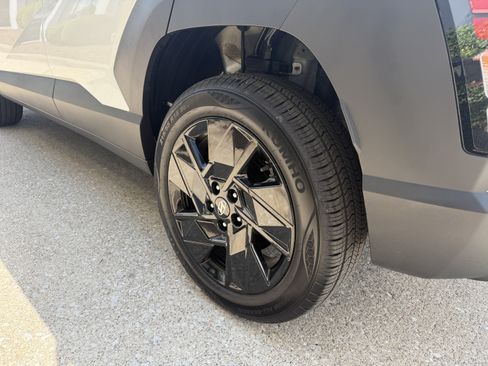Used 2026 Hyundai Kona SEL Sport AWD/4WD image 12