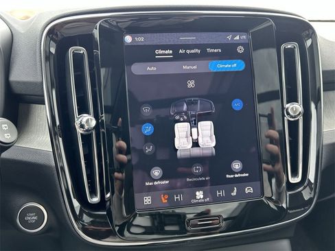 New 2026 Volvo XC40 B5 Plus w/ Protection Package Premier image 21