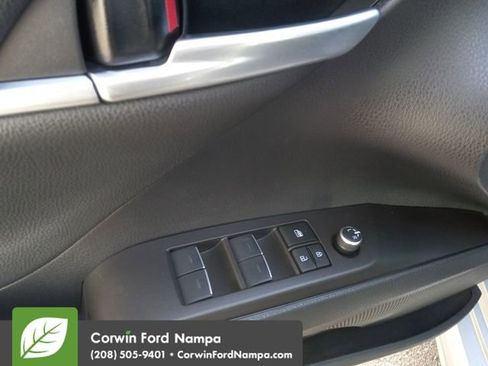 Used 2023 Toyota Camry XSE image 11