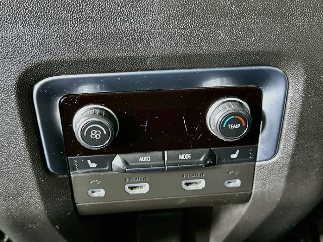 Used 2021 Chevrolet Tahoe Premier w/ Premium Package AWD/4WD image 33