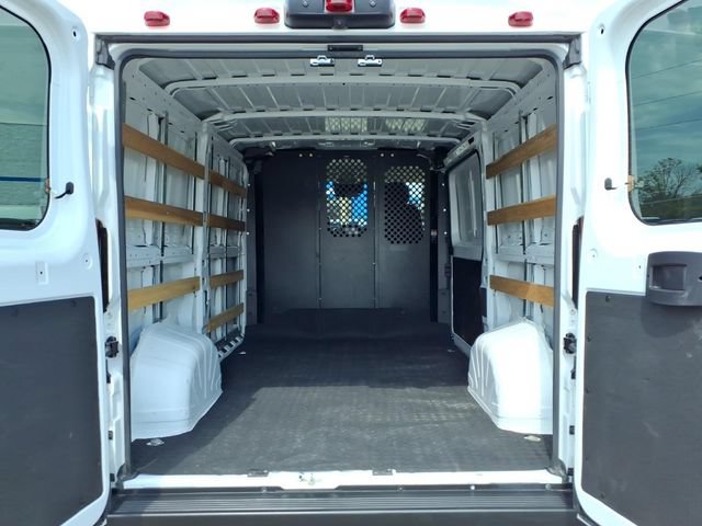 Used 2025 RAM ProMaster 2500 w/ U-Haul Equipment Group FWD image 10