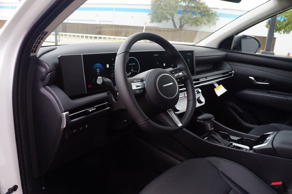 New 2026 Hyundai Tucson SEL FWD image 18