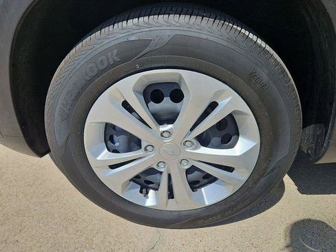 Used 2026 Chevrolet Trax LS FWD image 27