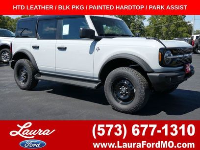 New 2026 Ford Bronco Outer Banks w/ Black Appearance Package