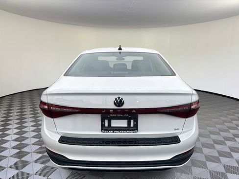 New 2026 Volkswagen Jetta SE image 3