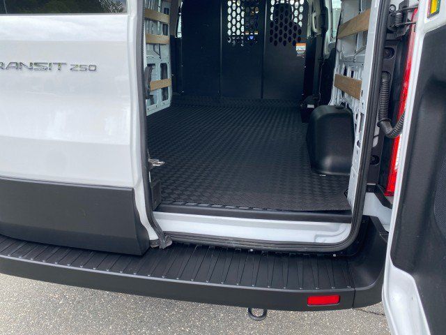 Used 2025 Ford Transit 250 Low Roof w/ Exterior Upgrade Package RWD image 26