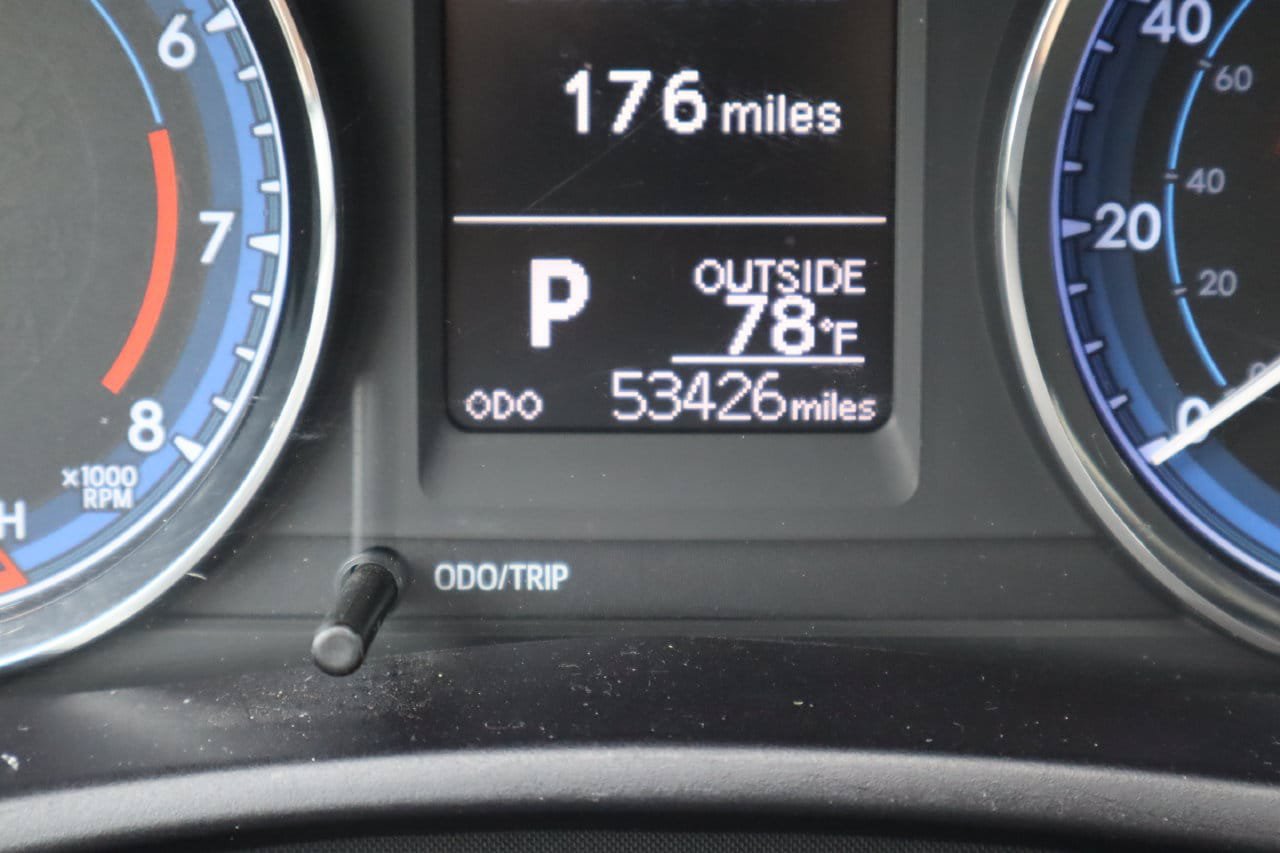 Used 2019 Toyota Corolla L FWD image 9