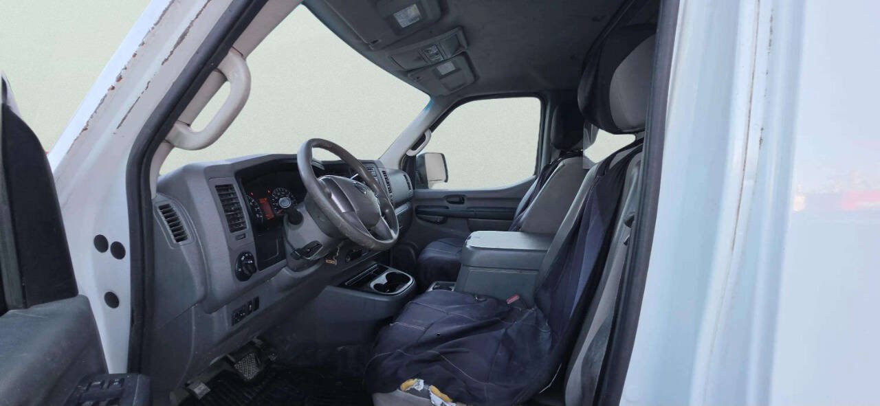 Used 2013 Nissan NV 3500 S w/ PWR Basic Pkg RWD image 7