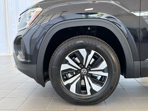New 2026 Volkswagen Atlas Cross Sport SE AWD/4WD image 12