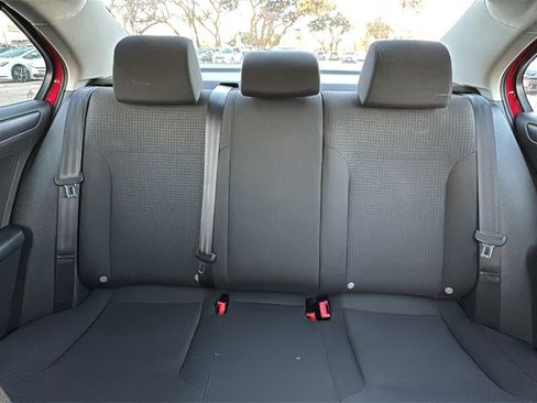 Used 2015 Volkswagen Jetta S image 36