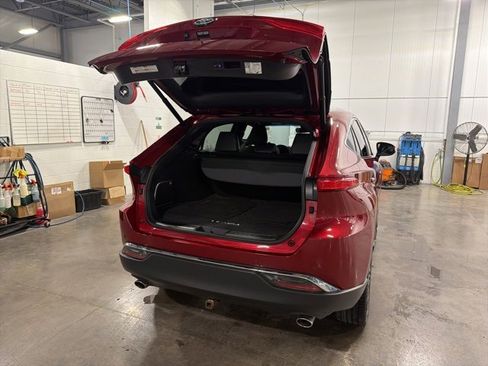 Used 2021 Toyota Venza XLE w/ Softex Package image 14