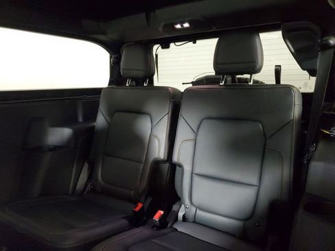Used 2022 Ford Bronco Badlands AWD/4WD image 11