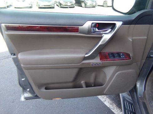 Used 2012 Lexus GX 460 Premium image 31