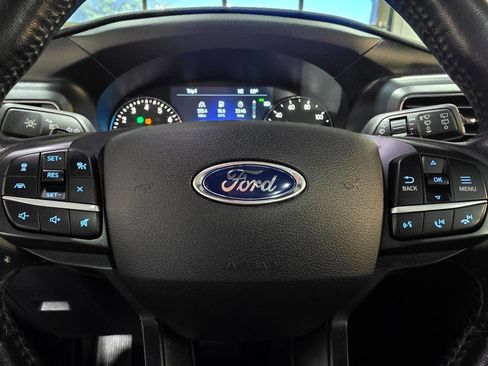 Used 2020 Ford Explorer XLT w/ Equipment Group 202A image 32