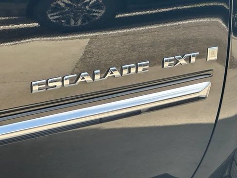 Used 2007 Cadillac Escalade EXT w/ Information Package AWD/4WD image 5