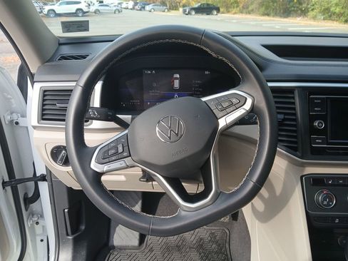 Used 2022 Volkswagen Atlas SE image 14