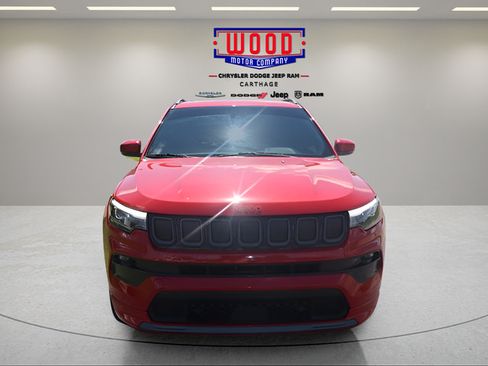 Used 2022 Jeep Compass Limited w/ (RED) Package AWD/4WD image 8