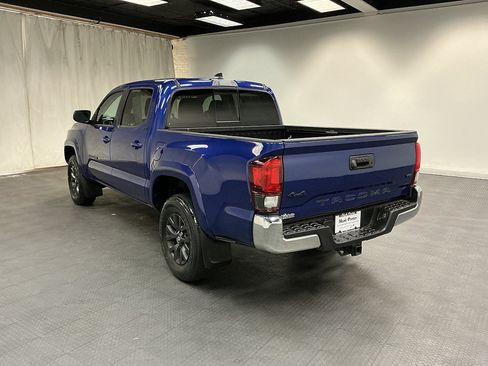 Used 2022 Toyota Tacoma SR5 w/ Black Out Package (TMS) AWD/4WD image 3