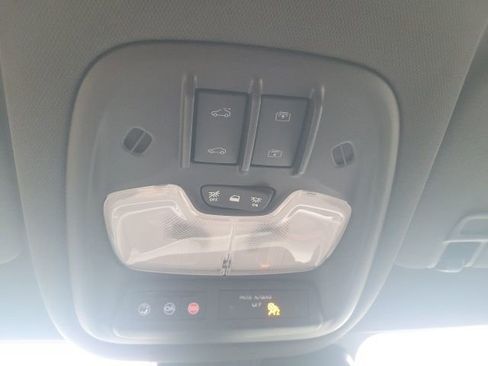 Certified 2025 Chevrolet TrailBlazer RS w/ Convenience Package AWD/4WD image 48