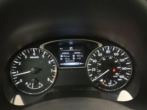Used 2018 Nissan Altima 2.5 SV FWD image 27