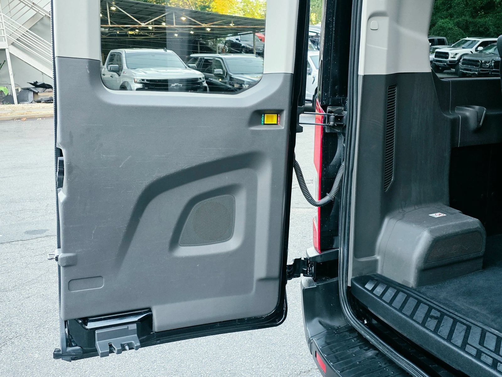 Used 2022 Ford Transit 350 XLT RWD image 22