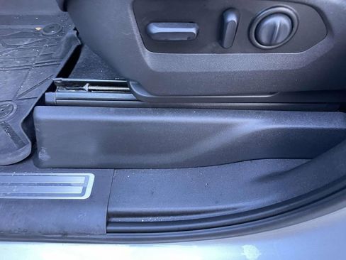 Used 2019 Chevrolet Silverado 1500 LTZ image 28