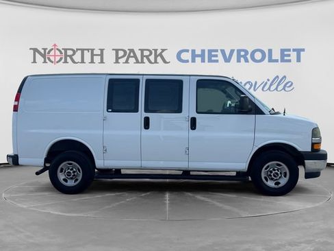 Certified 2023 Chevrolet Express 2500 w/ Driver Convenience Package RWD image 4