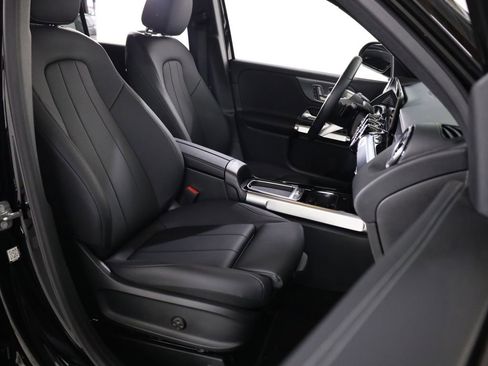 Certified 2025 Mercedes-Benz GLB 250 4MATIC image 63