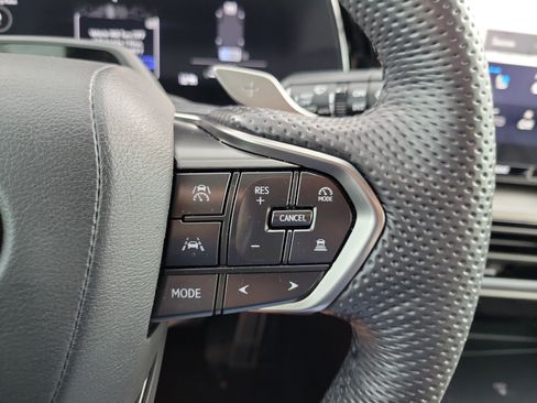 Used 2025 Lexus TX 500h AWD w/ Technology Package image 28