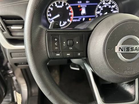 Used 2021 Nissan Rogue S image 15