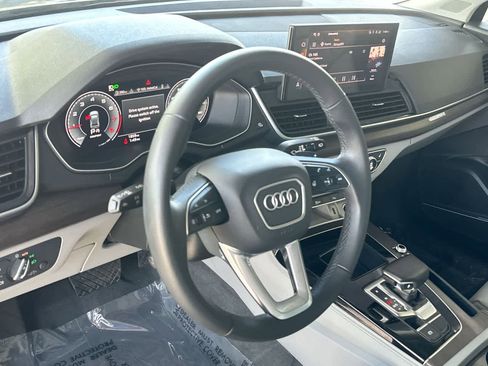Used 2025 Audi Q5 2.0T Premium Plus w/ Premium Plus Package AWD/4WD image 13