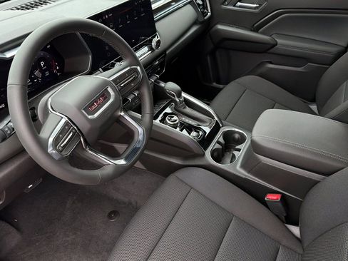 New 2026 GMC Canyon Elevation image 9