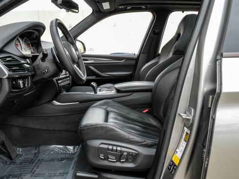 Used 2015 BMW X5 M image 3
