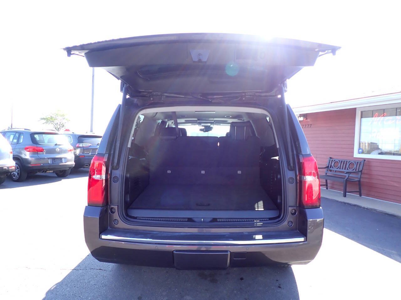 Used 2016 Chevrolet Suburban LTZ AWD/4WD image 5