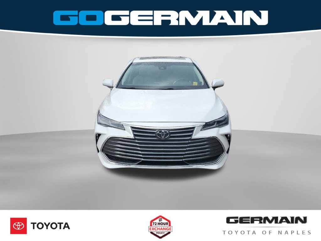 Used 2020 Toyota Avalon Limited FWD image 3