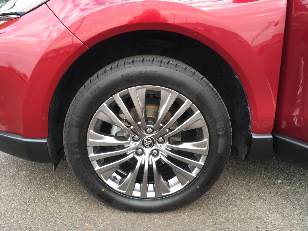 Used 2021 Toyota Venza XLE w/ Carpet Mat Package (TMS) AWD/4WD image 35