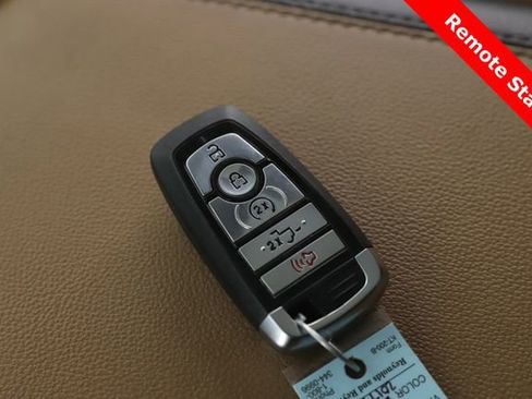Used 2024 Ford F250 Lariat w/ Lariat Ultimate Package AWD/4WD image 19