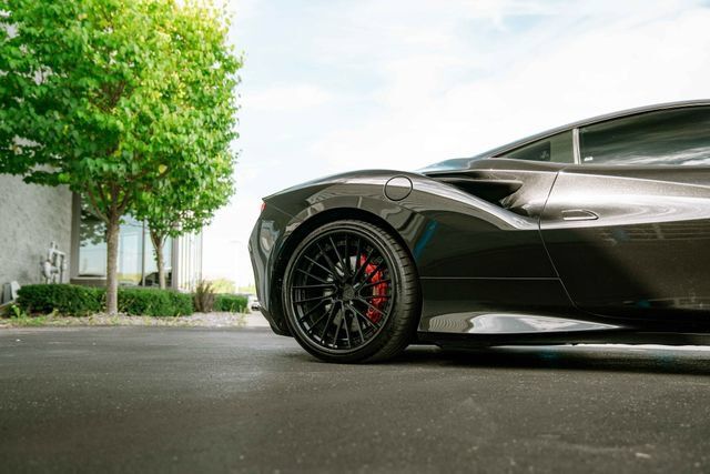 Used 2022 Ferrari F8 Tributo RWD image 29