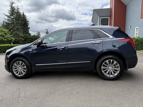 Used 2017 Cadillac XT5 Luxury w/ Driver Awareness Package FWD image 5