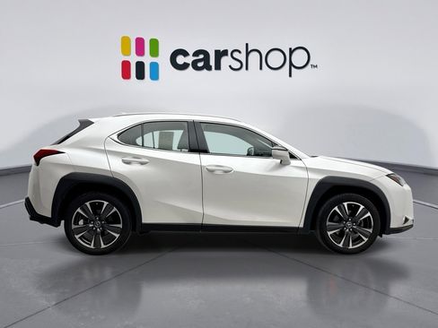 Used 2022 Lexus UX 200 image 6
