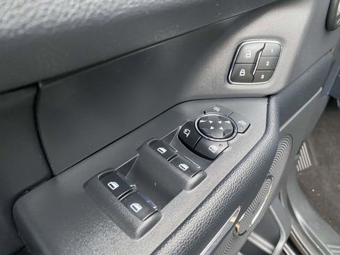 Used 2023 Ford Expedition XLT image 17