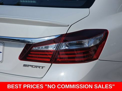 Used 2017 Honda Accord Sport image 38