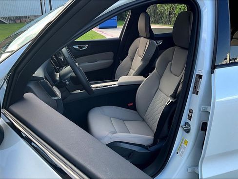 New 2026 Volvo XC60 B5 Core AWD/4WD image 28
