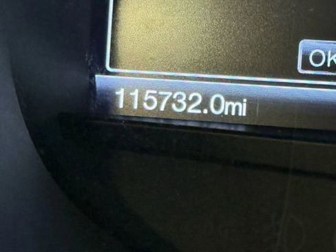 Used 2015 Ford Edge Titanium w/ Technology Package image 17