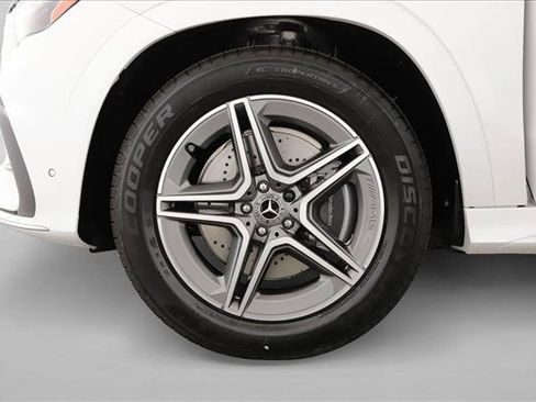 Certified 2025 Mercedes-Benz GLE 580 4MATIC image 11