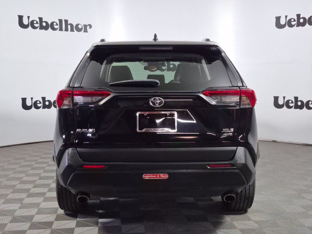 Used 2019 Toyota RAV4 XLE Premium w/ Cold Weather Package AWD/4WD image 6